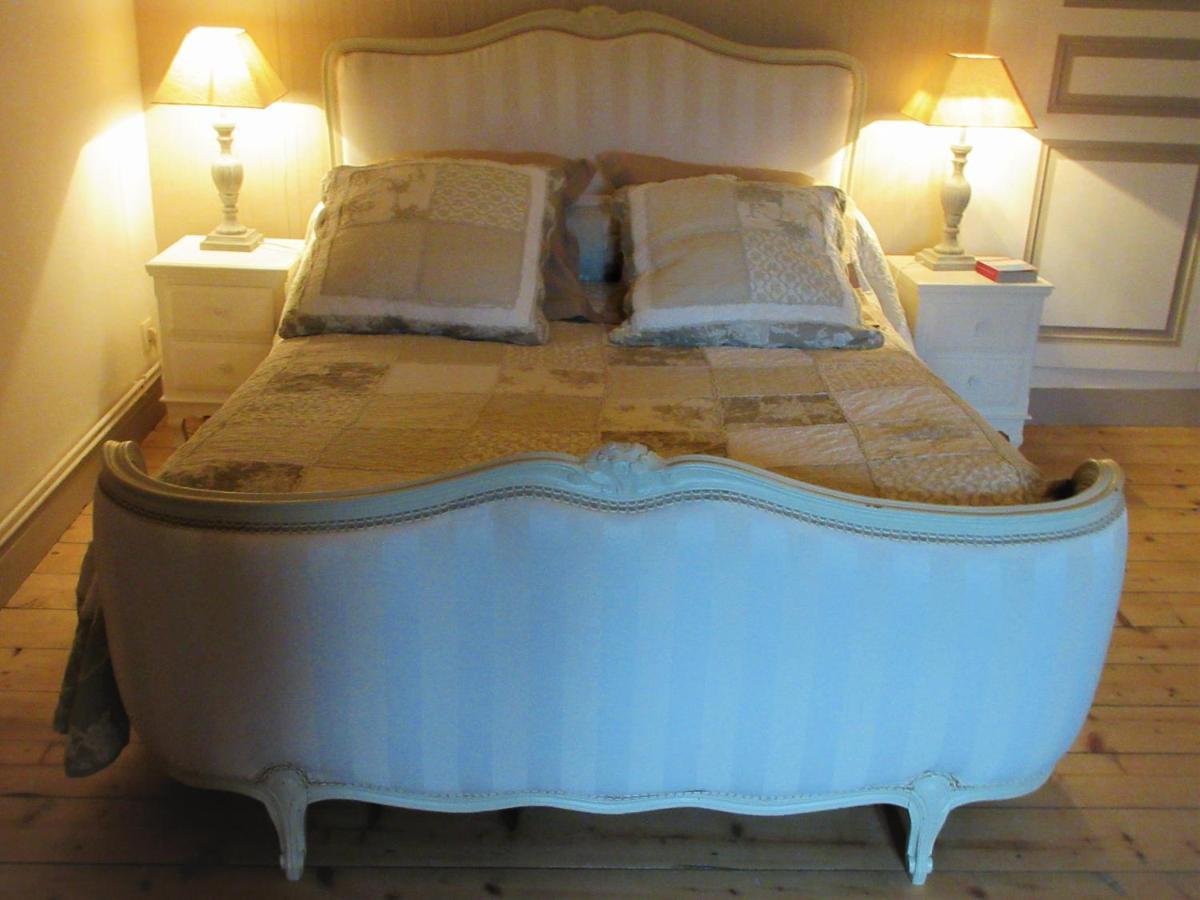Bed and Breakfast Le Manoir Sur La Roche, 74, Impasse Du Manoir, 71520 Navour Sur Grosne D121 Clermain Екстер'єр фото