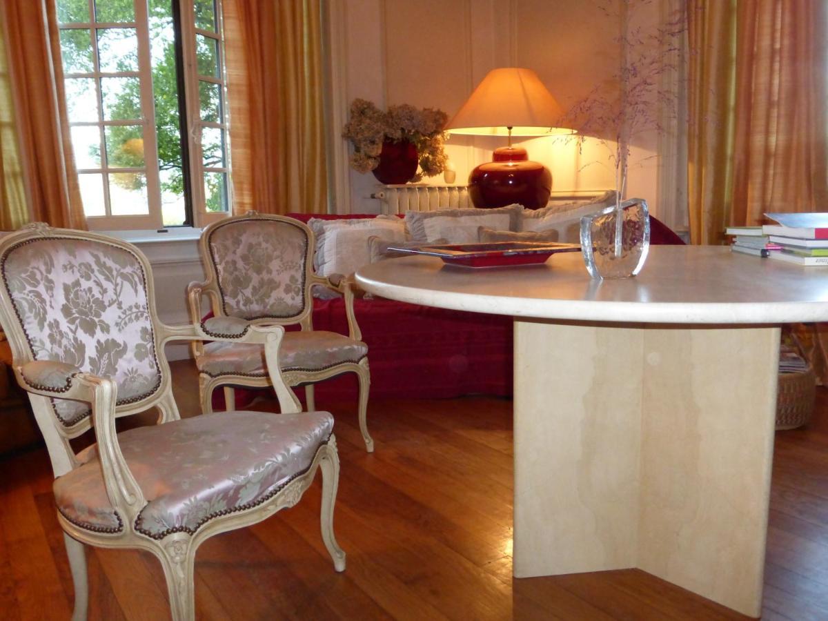 Bed and Breakfast Le Manoir Sur La Roche, 74, Impasse Du Manoir, 71520 Navour Sur Grosne D121 Clermain Екстер'єр фото