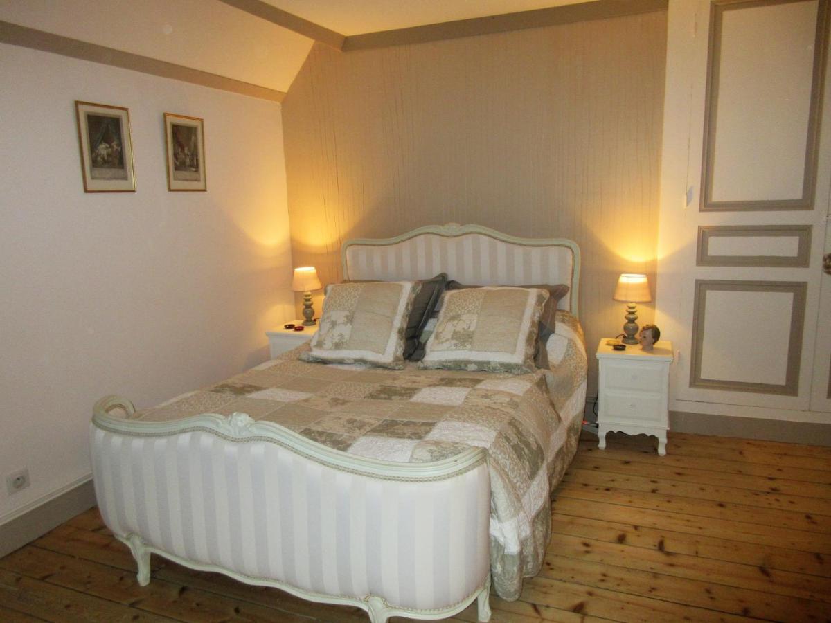 Bed and Breakfast Le Manoir Sur La Roche, 74, Impasse Du Manoir, 71520 Navour Sur Grosne D121 Clermain Екстер'єр фото