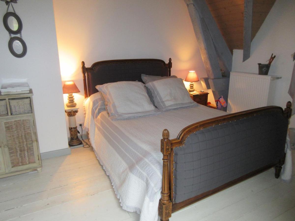 Bed and Breakfast Le Manoir Sur La Roche, 74, Impasse Du Manoir, 71520 Navour Sur Grosne D121 Clermain Екстер'єр фото